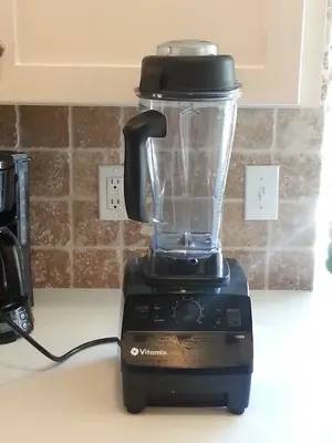 Vitamix 5200 Blender — Daylight, Front, In room